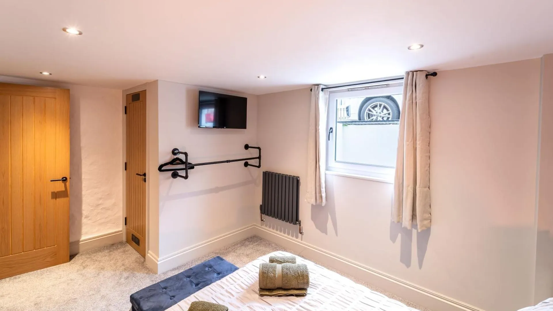 Albert House - 3 Beds, Central & Racecourse! GLOUCESTERSHIRE