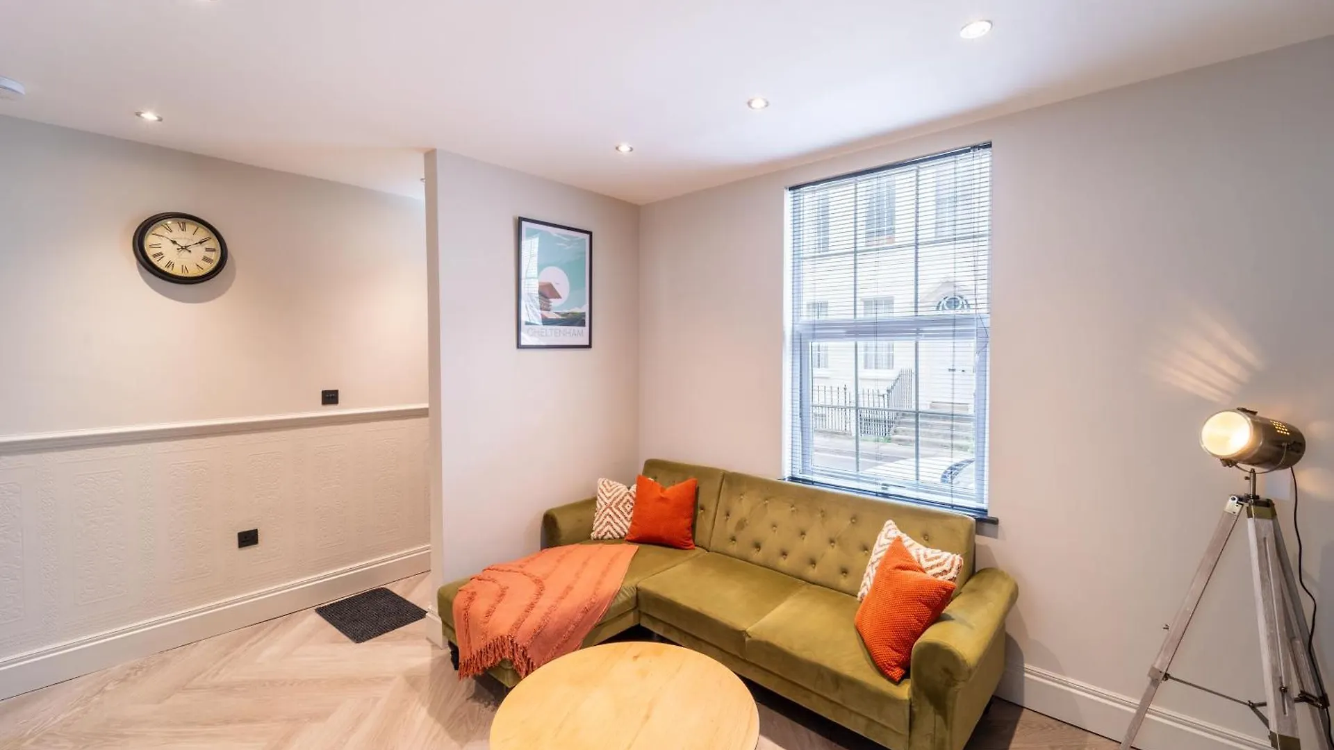 Albert House - 3 Beds, Central & Racecourse! GLOUCESTERSHIRE Holiday home