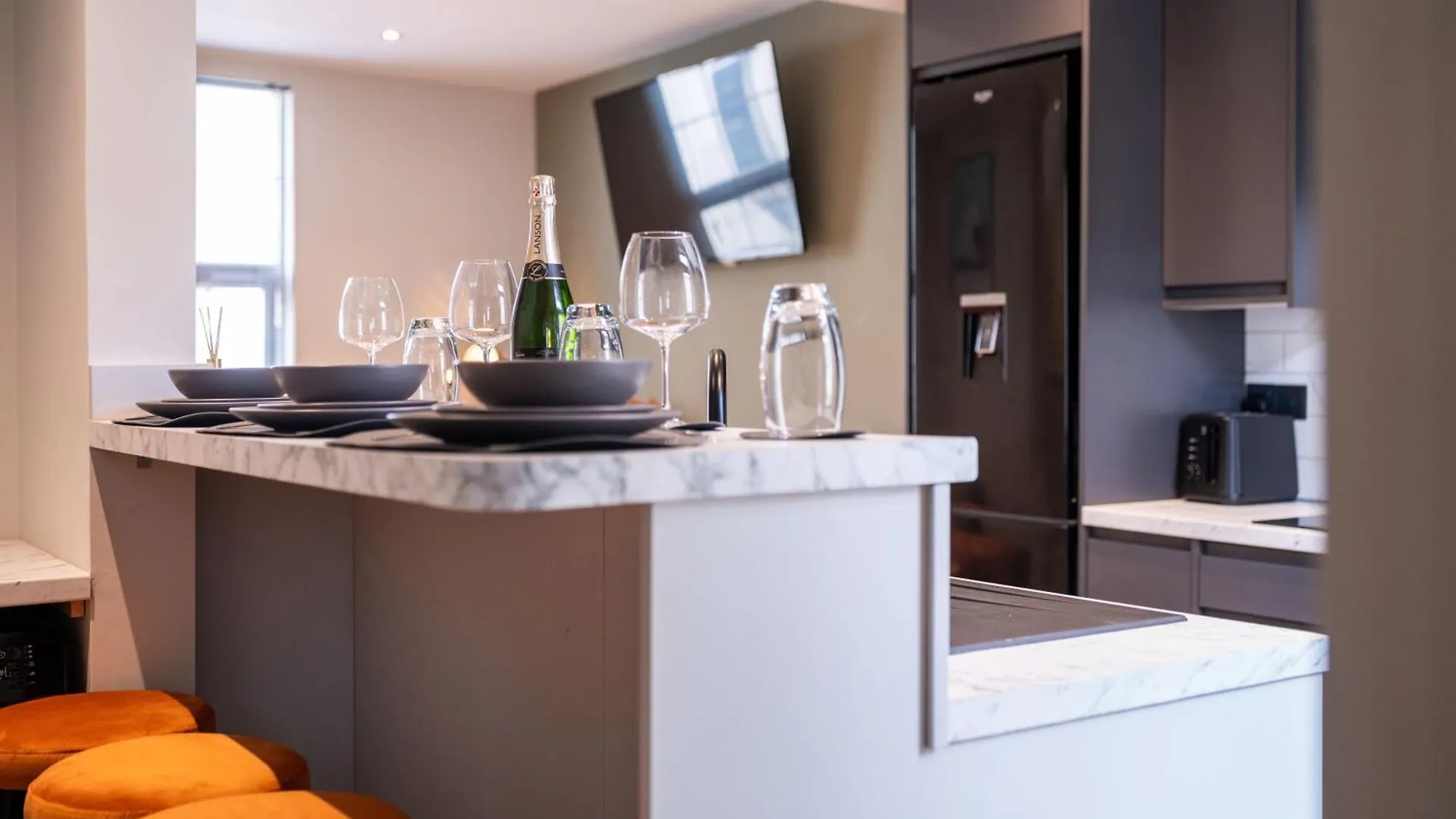 Albert House - 3 Beds, Central & Racecourse! GLOUCESTERSHIRE 0*,